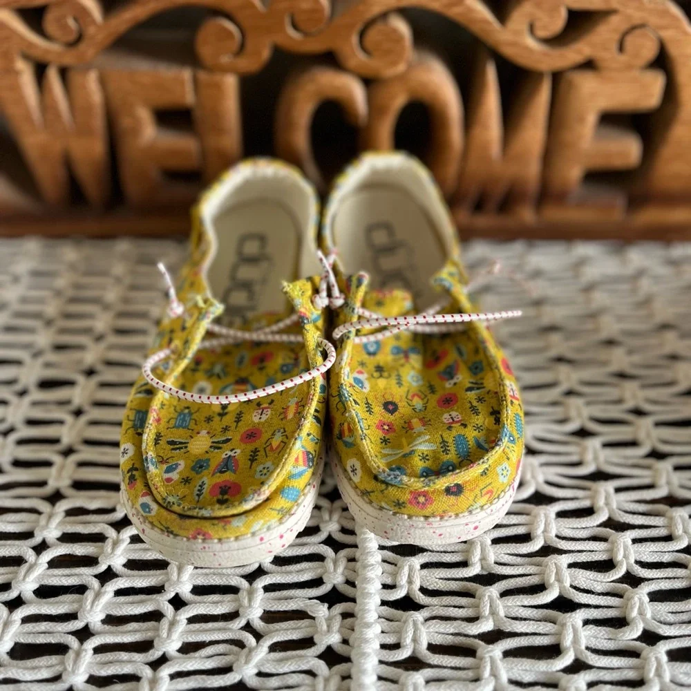 🦋🪲toddler girl size 9 Hey Dudes with BUGS! 🐞🐝 - Picture 2 of 7